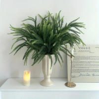 Corona De Piñon Artificial De Navidad De 45 CM Ramas Verdes Falsas De Pino Norfolk Para Decoración Interior De Hogar Y Exteriores - details 3