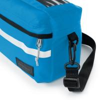 EASTPAK AMAN BIKE. Bolsa/nevera de ciclismo pequeña resistente al agua con bolsillo superior transparente compatible con pantalla. Color azul. - details 3