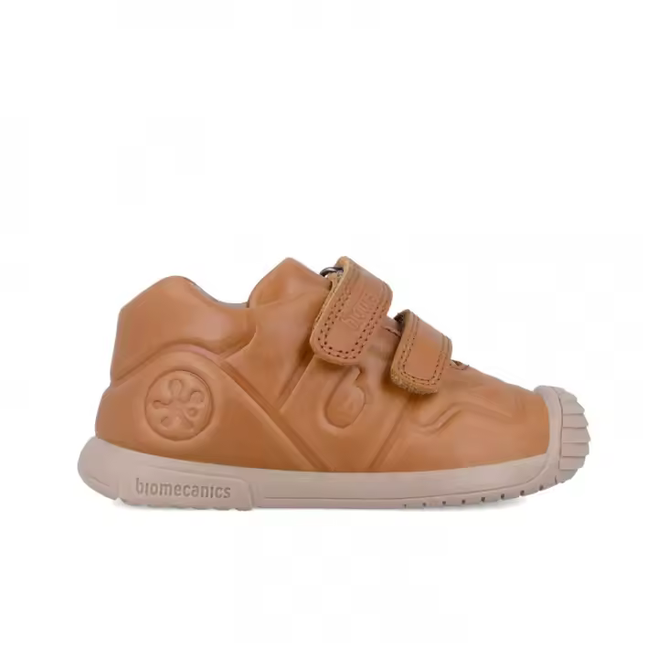 Biomecanics deportivas de niño primeros pasos, calzado respetuoso con el desarrollo natural del pie, blandito y flexible, con puntera protectora y espacio extra en punta y empeine. - 1