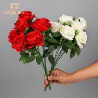 Ramo De Rosas Artificiales En Rosa Y Roja Decoración Para Bodas Y Hogar 9 Cabezas De Flores De Seda Flores Falsas Para Adornos Florales - details 0