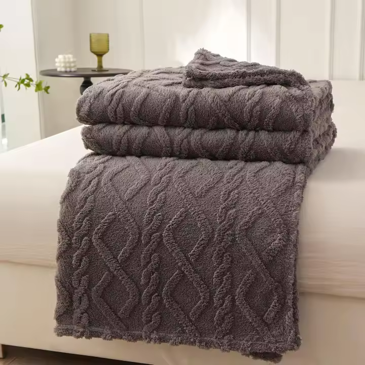 Manta De Terciopelo Coral Suelta 1pc Ligera Y Multifuncional Para Cubierta De Cama Sala De Estar Sofá Manta Para Siesta - 1