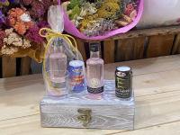 Lote de 10 Miniaturas de Bebida en Chupito de Cristal y Bote de Caramelos en Bolsa de Regalo con Lazo - Regalos Originales para Invitados de Boda, Aniversarios, Comuniones, Bautizos, Cumpleaños y Despedidas de Soltero/Soltera - details 4