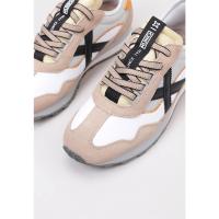 Munich UM Beige Hombre Autumn/Winter 23 Zapatilla Deportiva Baja - Diseñado por MUNICH - Corte en Cuero y Otros Materiales - Forro de Textil - Eleva Tu Estilo Cotidiano - details 1