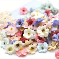 50Pcs Cabezas De Rosas Artificiales Multicolores Miniatura En Seda Para Decoración De Hogar Bodas Artesanía Wreath Regalos Accesorios - details 6