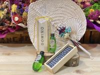 Pack de 10 miniaturas de bebida con estuche de dominó en bolsa de regalo con lazo - Regalos originales para invitados de bodas, cumpleaños, bautizos, comuniones - details 3