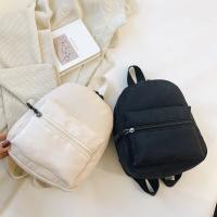 Mochila Preppy Mini De Nylon Para Niñas Y Mujeres Bolso De Viaje Pequeño a Prueba De Agua Casual Solida Rucksack Con Cierre De Cremallera Y Hebilla - details 3