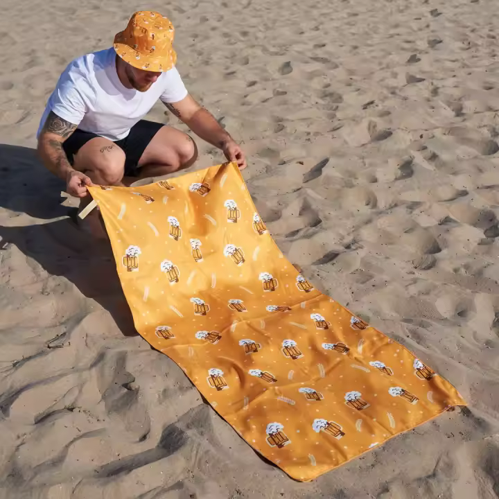 Toalla Microfibra,Toalla de gimnasio y fitness o uso en playa, 70 X 140 cm, Ligera y Secado rápido, Toalla de Baño con diseño original "Cerveza" - 1