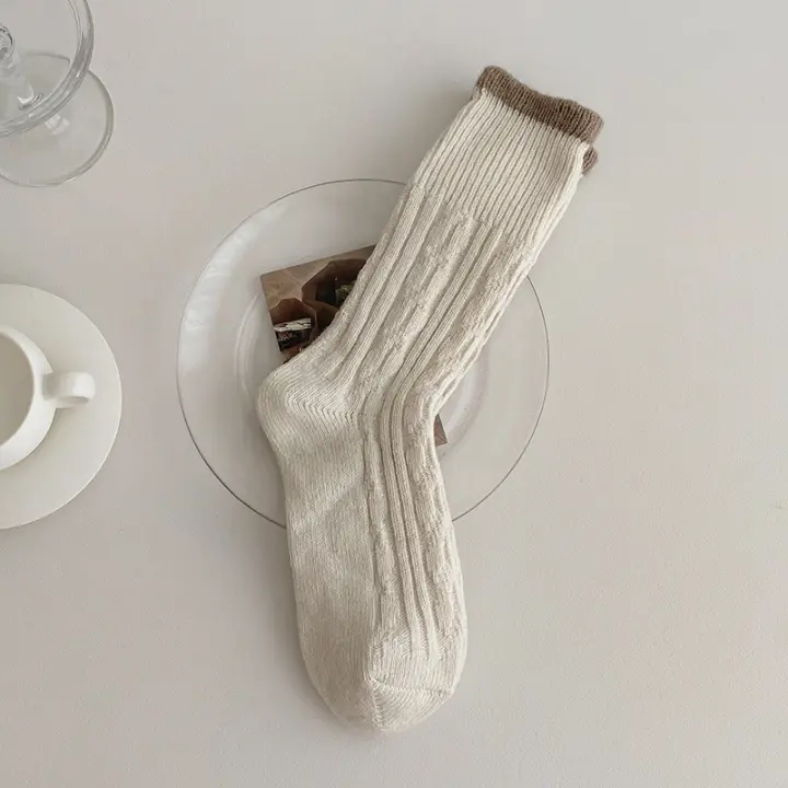 Calcetines Para Mujer Estilo Japonés Sencillo Moda Gruesos Cálidos Transpirables De Lana Calcetines De Pies Altos Calidad Superior - 1