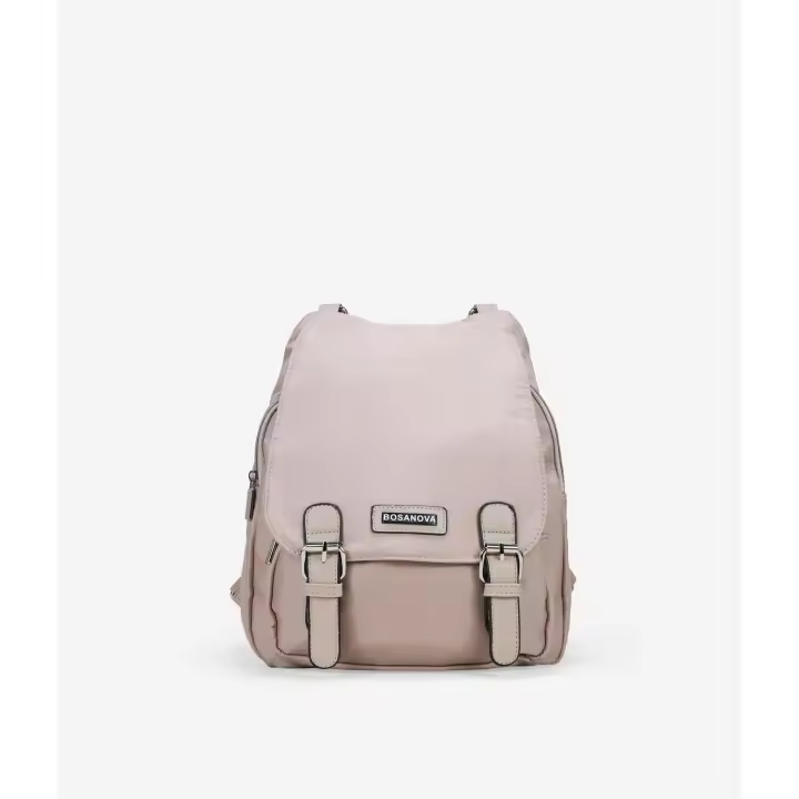 Bosanova Mochila confeccionada en nylon con detalle de hebillas metálicas en la solapa, asas de colgar regulables y asa de mano extraíble. Cierre con imán y cremallera. - 1