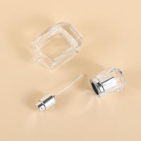 Botella De Perfume Recargable De 30ml Con Tapa De Diamante Vidrio Transparente Portátil Para Perfume Con Aplicador De Spraying - details 2