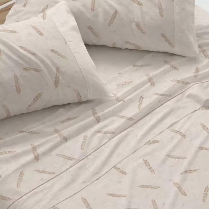 Juego de sábanas 50% Algodón- 50% poliéster. Disponible en cama de 90, 105, 135, 150-160, 180 y 200cm. Color Verde, piedra y arena. Larga duración. - 1