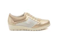 95567 cuero-beige y platino-nude Hecho en España Deportivos Mujer Piel Cordones Elásticos Cuña Numeración:35-41 Marca:JAM Estos son deportivos para mujer, en tonos marrones con variación de texturas. La puntera y los laterales exhiben cuero liso, mientras - details 1