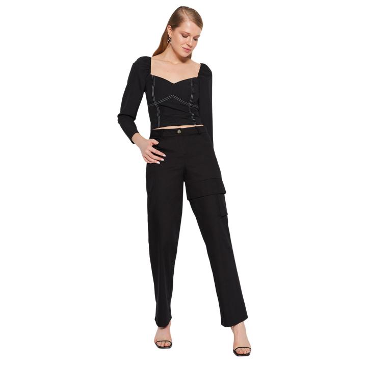 Trendyol Pantalones Ajustados Para Mujer De Cintura Normal Y Pierna Ancha, Fucsia, XS