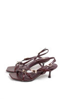 Sandalias doradas tacón fino con tiras cruzadas y hebillas de diseño moderno para mujer ideales para fiestas Paloma Wang - details 5