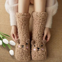 Pareja De Calcetines De Peluche Para Otoño E Invierno Calcetines De Dormir Para El Hogar Pantuflas De Nieve Calcetines De Oso Para Confinamiento Calcetines De Alfombra - details 5