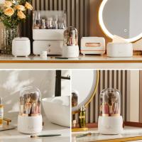 Organizador de maquillaje, soporte para brochas de maquillaje, giratorio 360 grados, con tapa a prueba de polvo, organizador de cosméticos giratorio de acrílico, almacenamiento para lápiz labial - details 4