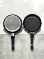 Juego de 3 Sartenes cocina Inducción ESTILO PIEDRA  | Revestimiento Antiadherente | Superficie Llana con Calentamiento Rápido y Uniforme | Mango Soft-Touch | Libre de PFOA | Modelos y Tamaños a Elegir Ø18/20/22/24/26/28/30 CM - Happy Friends - details 2