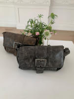 Bolso Pequeño De Cuadrado Retro Maillard Para Mujer Versátil Y Moda Nueva 2025 Bolso De Hombro Y Cruzado De Alta Calidad - details 0