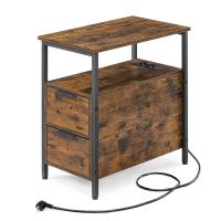 Mesa auxiliar multifuncional con multienchufe, diseño compacto con 2 cajones, ideal como mesita de noche, almacenamiento adicional para salón y dormitorio, disponible en gris ahumado o marrón rústico - details 0