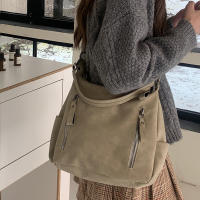 Bolso De Hombro Retro Para Mujer Con Correas De Cuero Frosted Gran Capacidad Bolsa Cruzada Para Comunicación Estilo Invierno - details 10