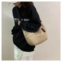 Bolso De Hombro De Nylon En Forma De Dumpling Gran Capacidad Bolso Cruzado Ligero Bolsa De Bajo Pecho Casual - details 7