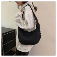 Bolso De Hombro De Nylon En Forma De Dumpling Gran Capacidad Bolso Cruzado Ligero Bolsa De Bajo Pecho Casual - details 10
