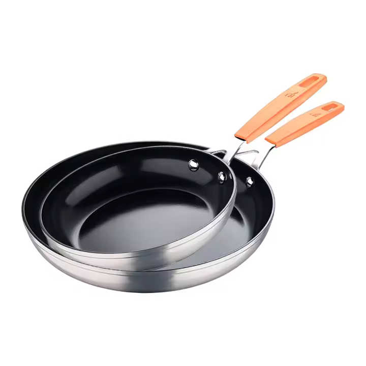 Juego de 2 Sartenes Ø16Ø28cm + Asador cuadrado 28x28cm + Wok Ø28cm en aluminio forjado para inducción COMPACT San Ignacio - 1