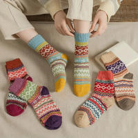 5 Pares De Calcetines De Punto Geométrico Para Mujer Diseño Retro De Bloques De Colores Calcetines Casuales De Otoño E Invierno Cómodos Y Suaves - details 0