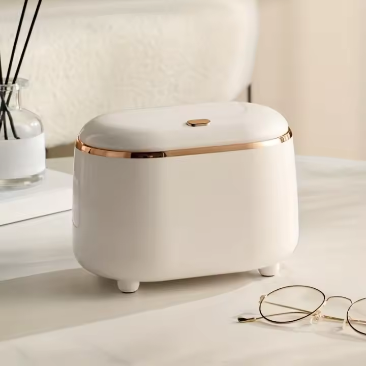 Basurero De Escritorio Pequeño Y Portátil Con Tapa Para Oficina Y Habitación Estilo Elegante Para El Hogar Y El Trabajo - 1