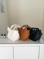 2024 Bolso de cuero elegant with Alas de PU, Nuevo Estil, Bolso de mano de alta gama, Bolso de gran capacidad para Mujeres que viajen al trabajo - details 7