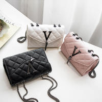 Bolso De Hombro De Lujo Negro Para Mujer De Cuero PU Con Trenzado Y Borla Bolso Bandolera Con Patrón Cuadrado Bolsa De Mano Con Cierre De Hasp - details 3