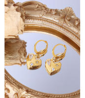 Encanto Gargantilla francesa con personalidad retro de circonita con forma de corazón de melocotón, pendientes de acero de titanio, collar, colgante de piedra preciosa CZ irregular en forma de corazón, resistente al agua, chapado en oro real 18 - details 6