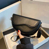 Bolso De Hombro Pequeño Vintage Para Mujer En Color Sólido Con Correa Ancha Y Estilo Sillín De Cuero PU Moda - details 19