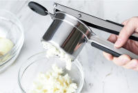 Rallador De Papas De Acero Inoxidable Con 3 Discos De Interchangeabilidad Y Mango De Agarre En Silicona Herramientas De Cocina Por Leeseph - details 4