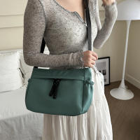 Bolso De Hombro Para Mujer De Tela De Nylon Gran Capacidad Bolso De Moda Unisex Bolso Cruzado De Solapa Bolsa De Mano - details 4