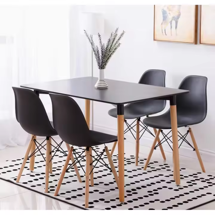 ORION91 Conjunto Mesa 110x80x76cm + 4 Sillas ORION91 Polipropileno Color Negro 🖤 y Patas en Madera Haya 46,5 x 48 x 82 cm Comedor Oficina Salón Teletrabajo Cocina – SpazioLuzio - 1