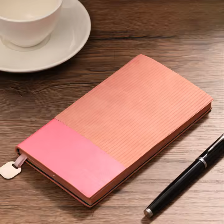 Cuaderno De Cuero A5200 Hojas Verticales Patrón Alta Calidad Papel Protección Ocular Para Estudiantes Escuela - 1