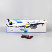 Modelo De Avión B737-800 RYANAIR a Escala 1:85 En Resina Con Base Y Picos De Aterrizaje Juguetes Miniatura Para Niños - details 0