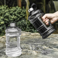 Botella De Agua Portátil De 2L PETG Gran Capacidad Para Ejercicio Y Deporte Con Mango Y Remojo Para Gimnasio Al Aire Libre - details 0