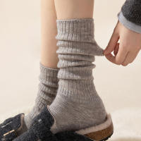 Calcetines Largos De Lana Suave Para Mujer Otoño Invierno Cashmere Solido Tejidos Gruesos Calientes Y Suaves Calcetines Casuales De Rodilla Para Niñas - details 0