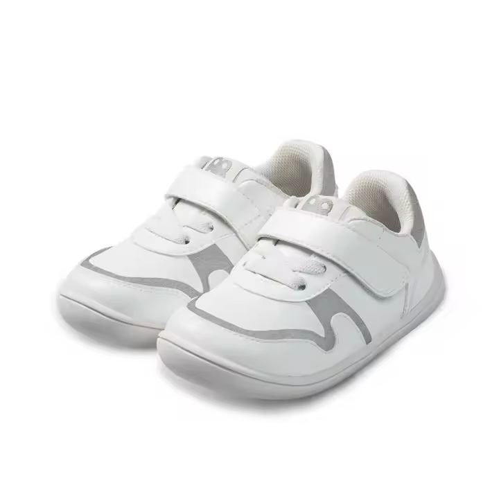 Deportivas blancas HOP HOP de Littlebluelamb - 1