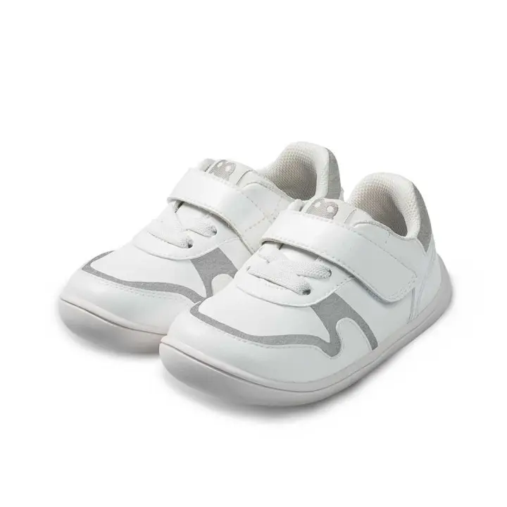 Deportivas blancas HOP HOP de Littlebluelamb - 1