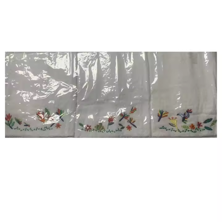 QUALITY TOWELS. Lote de 3 PAÑOS DE COCINA BORDADOS modelo JUCATAN. Fabricados en tejido 100% algodón. Medida: 50x50cm. Muy absorbente. - 1