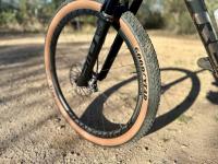 Pneumático De Bicicleta Goodyear Peak SL Race 29x2.25 Tuboless 120TPI Anti-Abrasión Para MTB XC Off-Road Color Negro/Tan - details 6