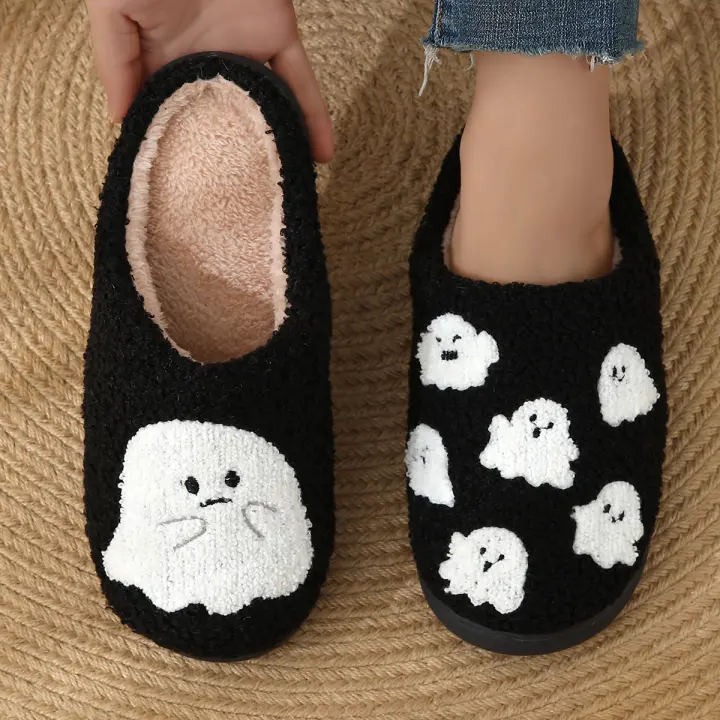 Zapatillas de algodón Zapatillas de algodón planas antideslizantes para el hogar fantasma de Halloween zapatillas peludas simples a la moda para parejas - 1