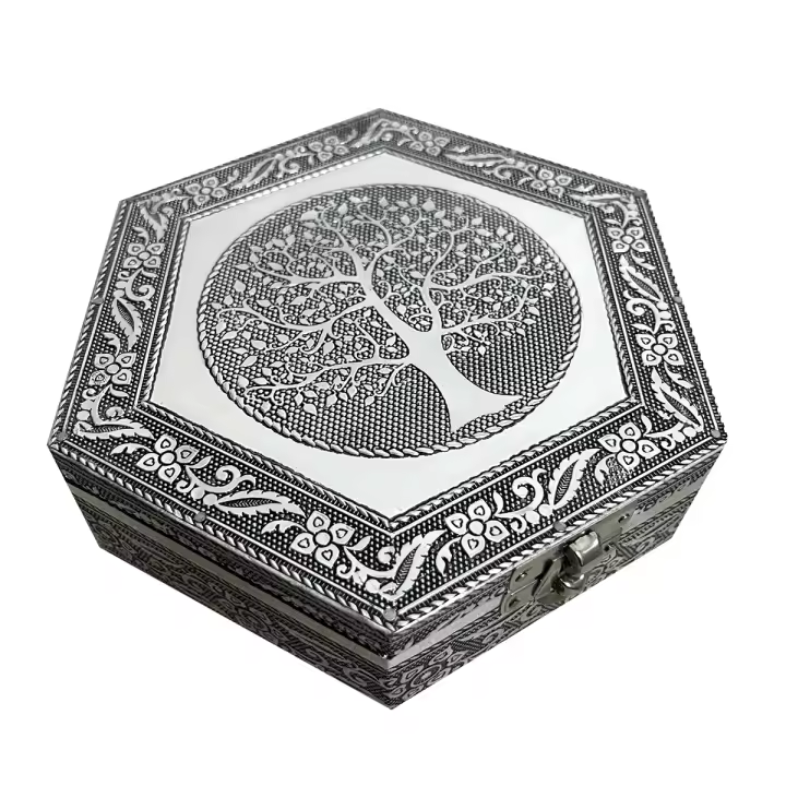 CAPRILO REGALOS & DECORACIÓN Caja Decorativa Exagonal Étnica de Aluminio y Madera de Mango " Árbol de la Vida". Cajas Multiusos y Joyeros. Regalos Originales Decoración Hogar. 17 x 15 x 5,50 cm - 1