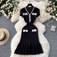 YuooMuoo Vestido De Encaje Elegante Con Cuello En V Y Botones Estilo Lady Bodycon Mini Para Fiesta Vestidos De Mujer - details 2