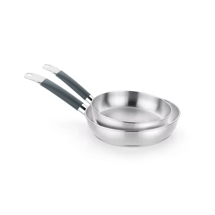 BRA Master – Set de 2 Sartenes Acero Inoxidable 18/10 (20-26 cm) – Sin Antiadherente, Libres de PFAS – Apto para Inducción y Horno – Mango con Silicona Anticalor – Acabado Pulido Brillante - 1