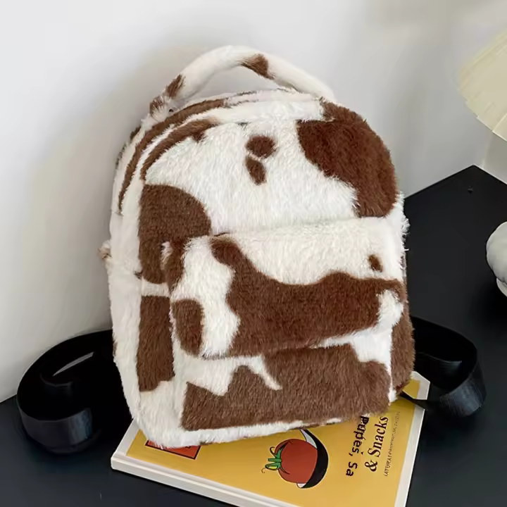 Mochila De Peluche Con Patrón De Vaca Para Mujer Multifuncional Con Correa Ajustable Y Diversas Bolsillos Casual Y Divertida Para Compras Y Uso Diario - 1