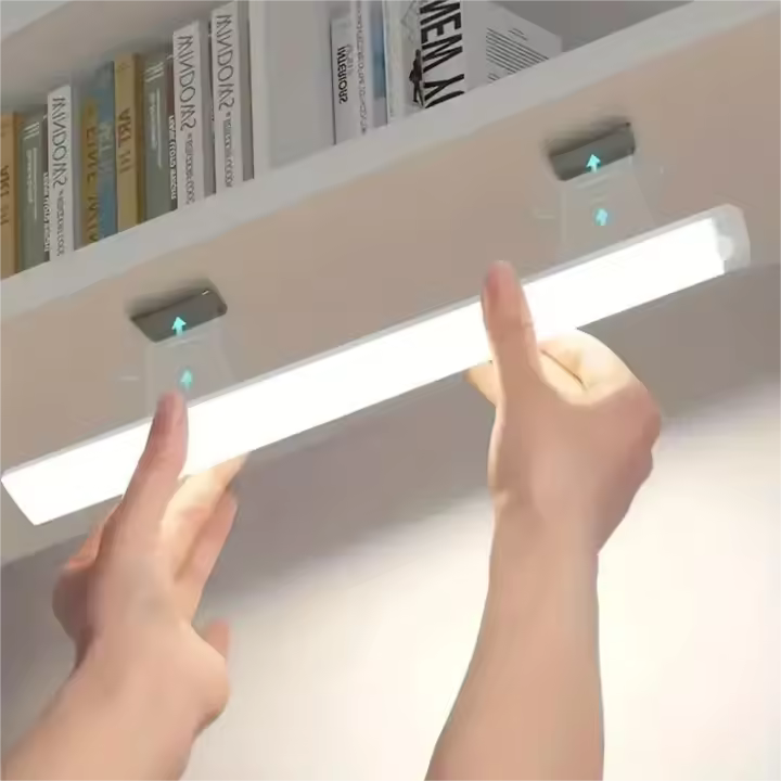 Iluminación LED Ultra Delgada Para Armarios Con Sensor De Movimiento Luz Nocturna Inalámbrica Para Cocina Y Armario MOV - 1